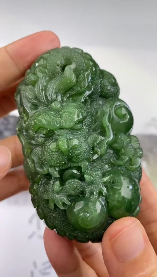 未镶嵌和田玉挂件351547    多人