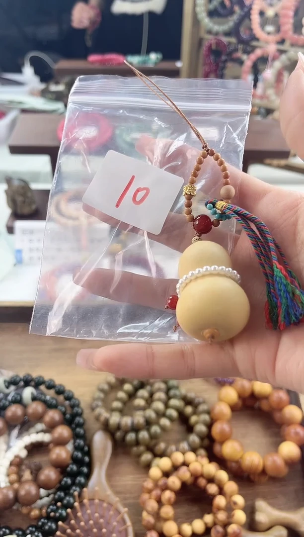 【闪购商品】藤类木雕小小葫芦挂件10