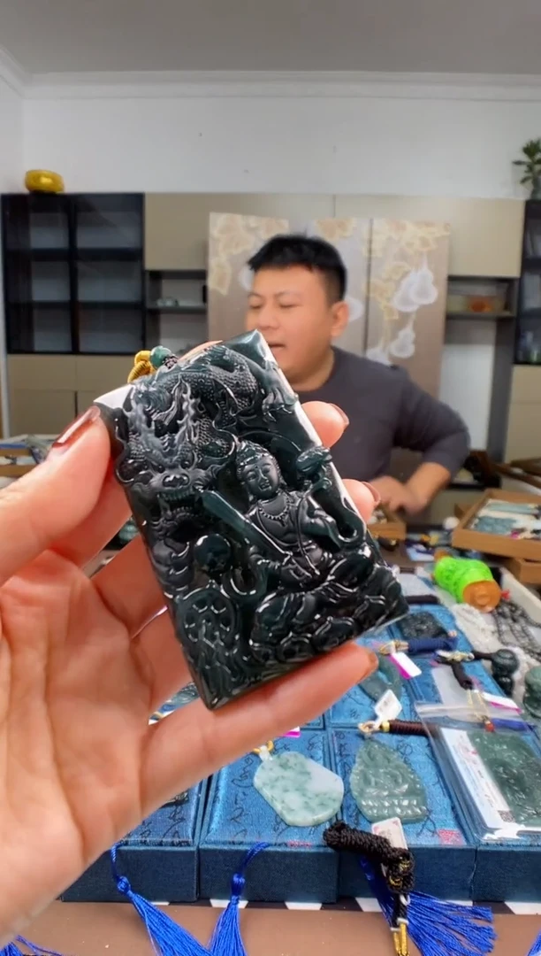 颈饰未镶嵌翡翠N*  多样性发其一