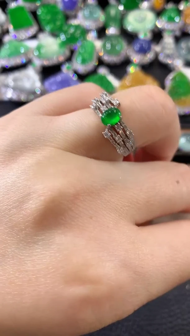 18K金镶嵌戒指翡翠C33