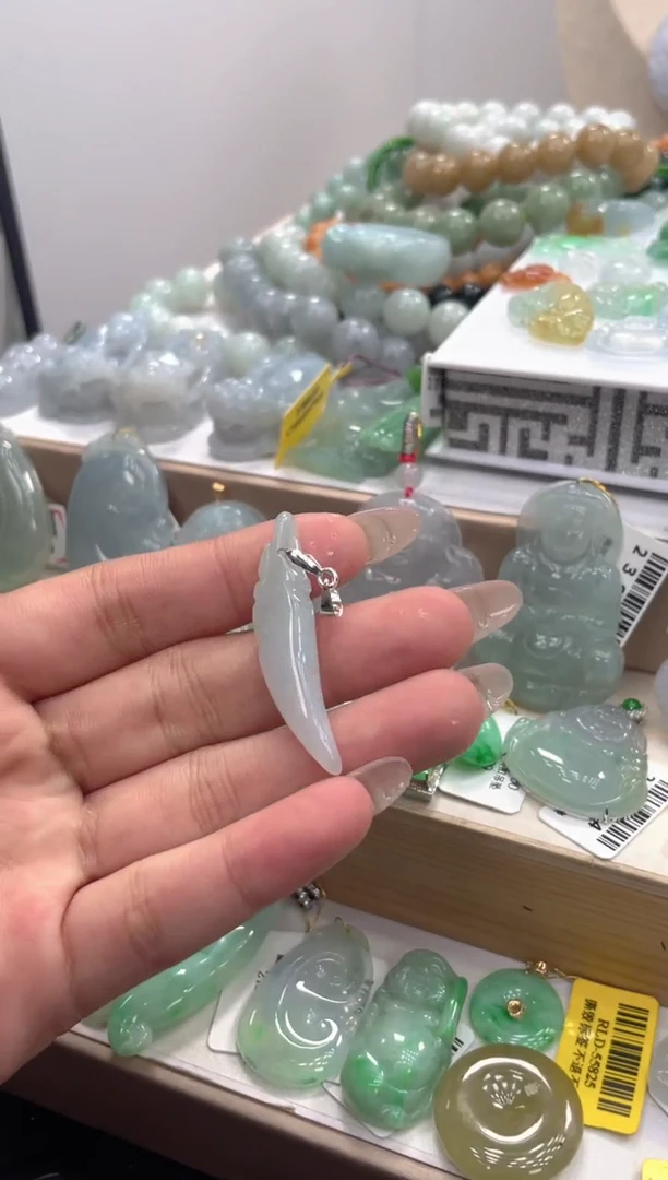 颈饰未镶嵌翡翠126多样性发货