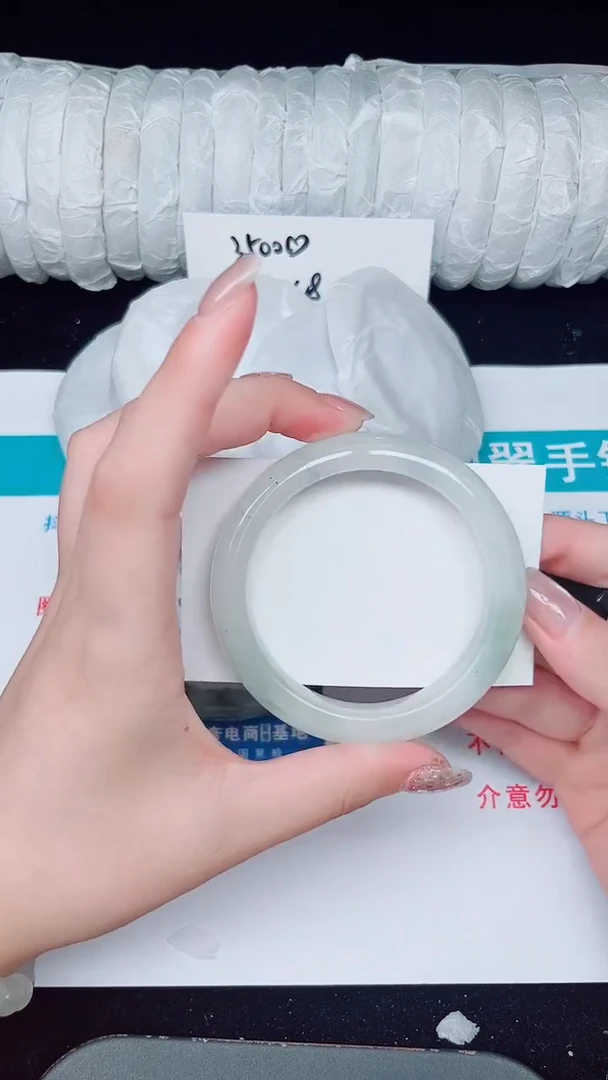 未镶嵌手镯石英质玉154-55/56