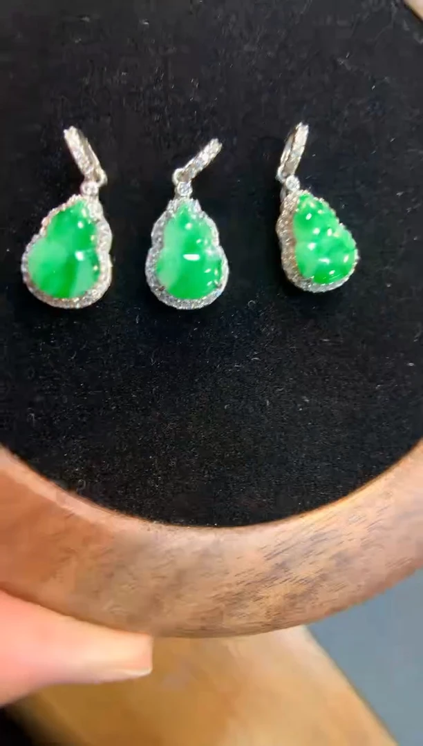 翡翠银S925镶嵌颈饰葫芦 多样性发一件