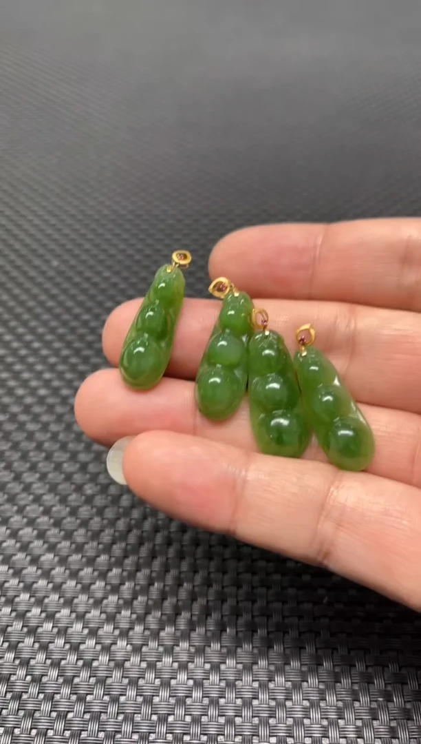 【闪购商品】和田玉吊坠18K金镶嵌多样性发1件12*30*8mm