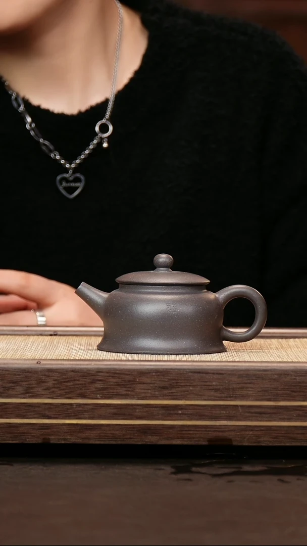 茶壶紫砂J****.原矿天青泥 圣手壶160cc 阿旭款