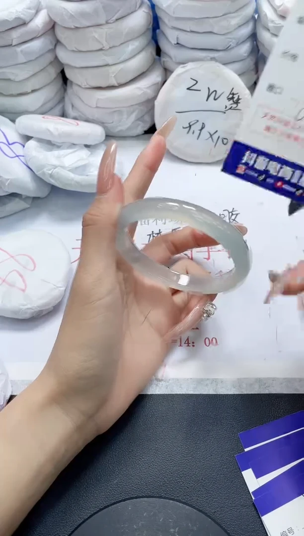 未镶嵌手镯玛瑙/玉髓887
