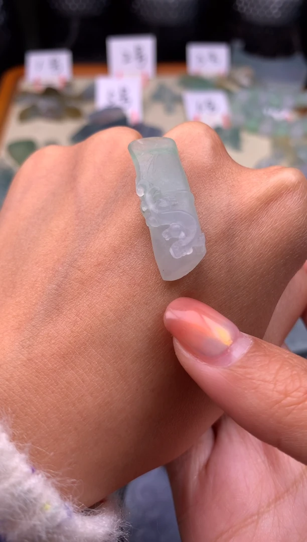 【闪购商品】定制翡翠未镶嵌翡翠