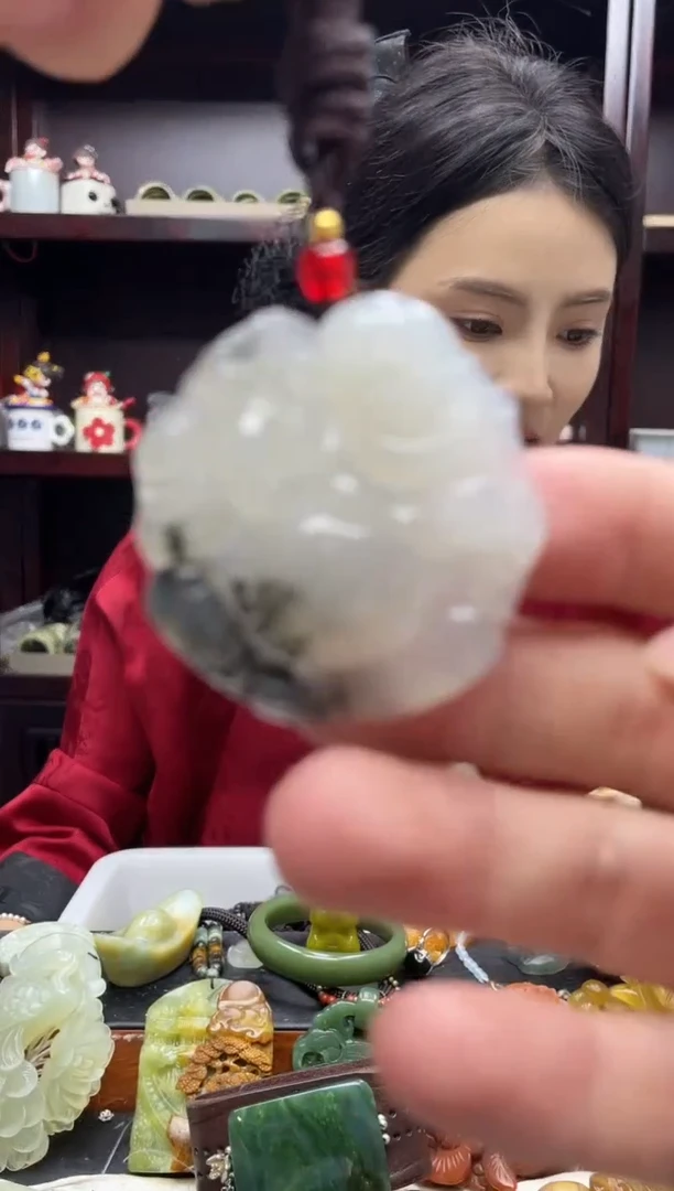 未镶嵌岫玉吊坠·