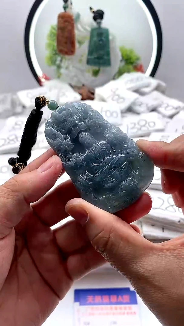 【闪购商品】翡翠颈饰未镶嵌大日如来