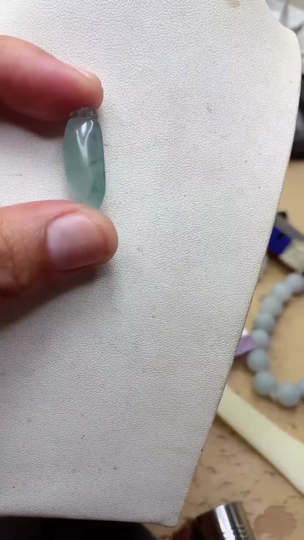 定制翡翠未镶嵌翡翠1