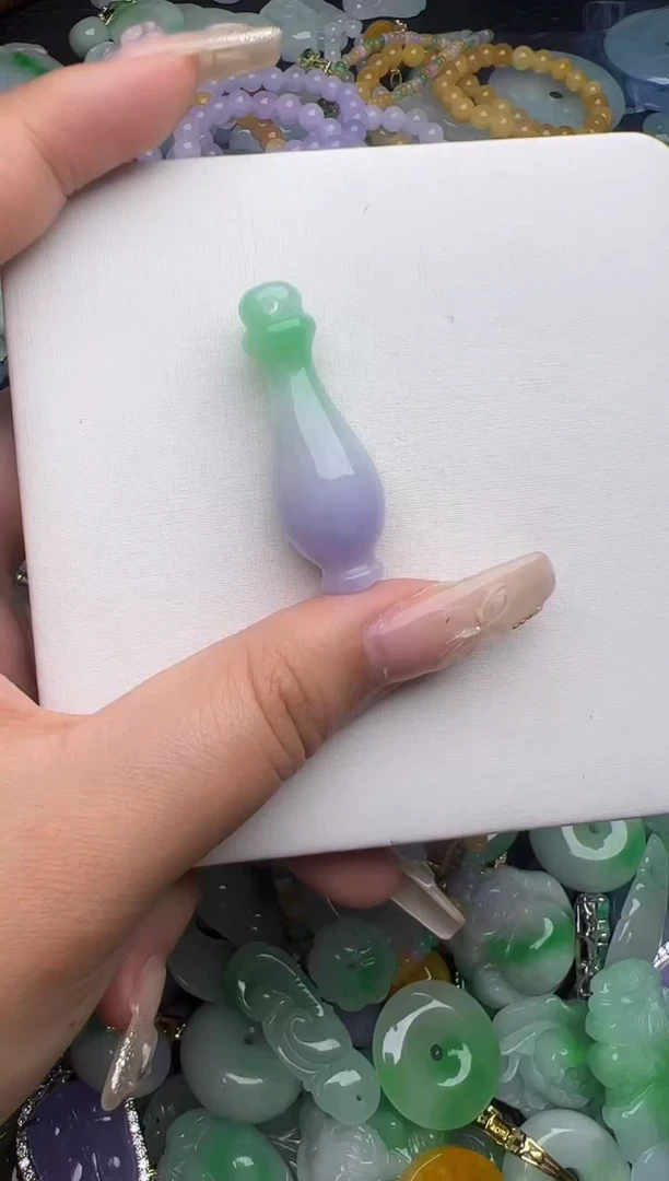 翡翠未镶嵌颈饰天然缅甸翡翠吊坠