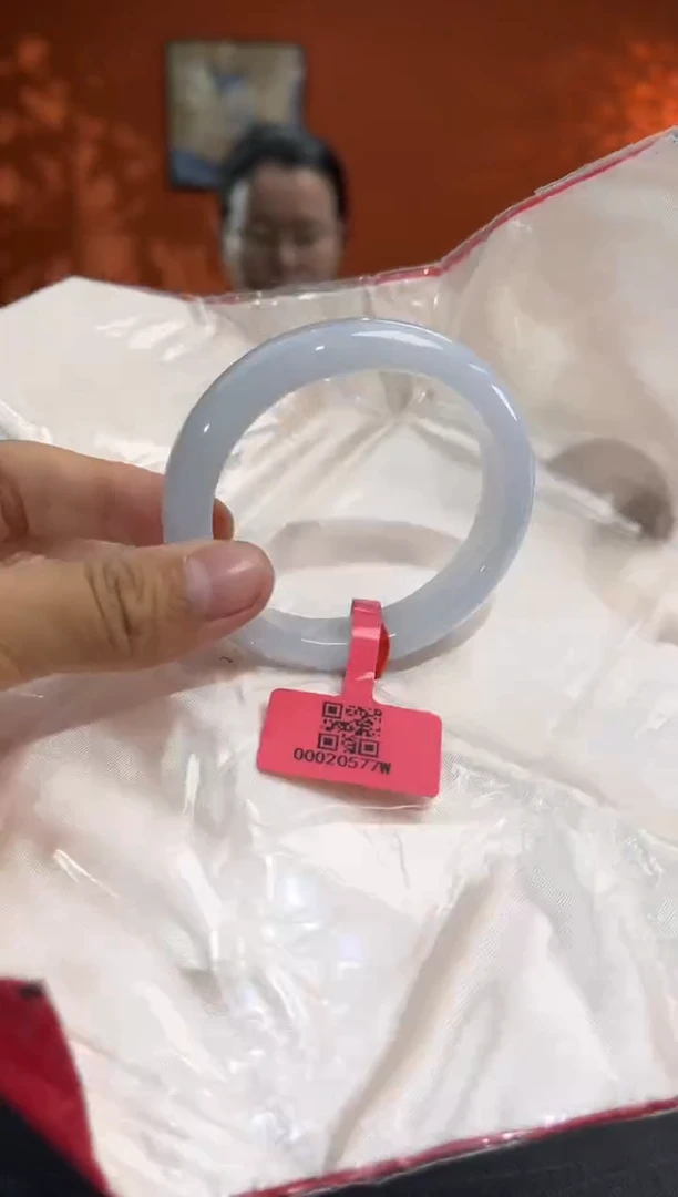 未镶嵌手镯（贵妃镯）翡翠翡翠手镯