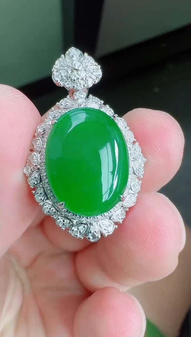 翡翠18K金镶嵌颈饰寄售回流，不退不换