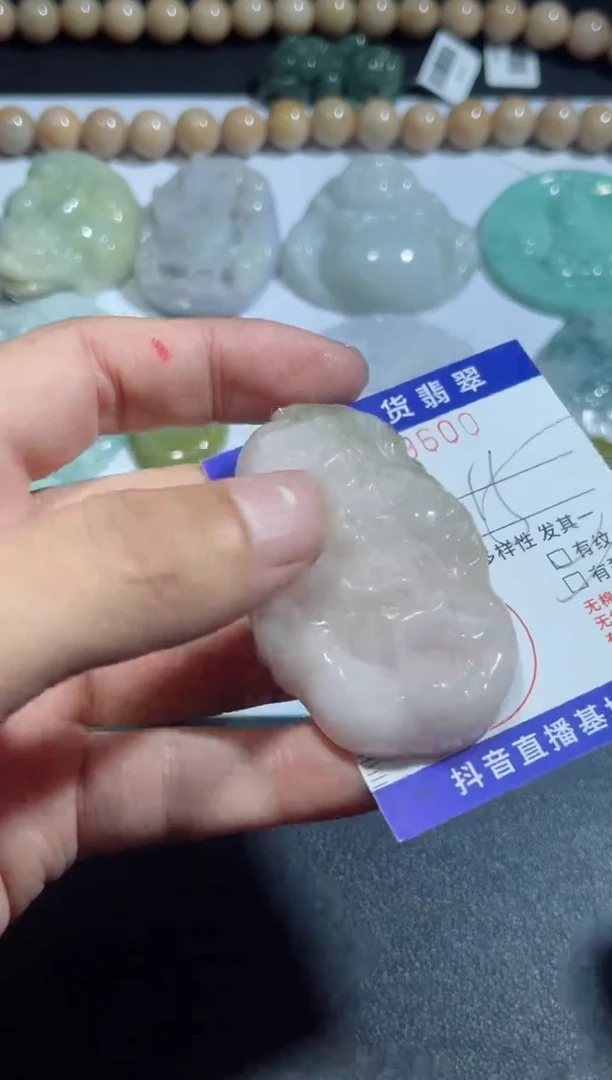 【闪购商品】翡翠颈饰未镶嵌00019600