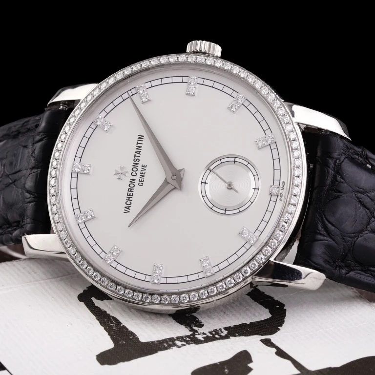95新 Vacheron Constantin/江诗丹顿 14年传袭系列82572G镶钻腕表