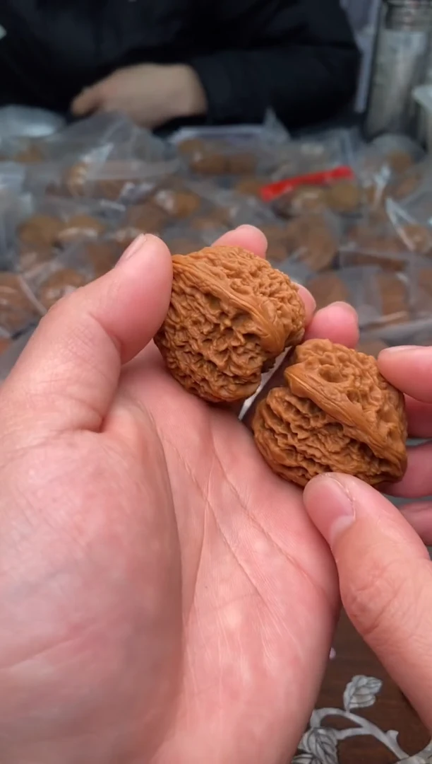 【闪购商品】文玩核桃把件G26号39尺南疆