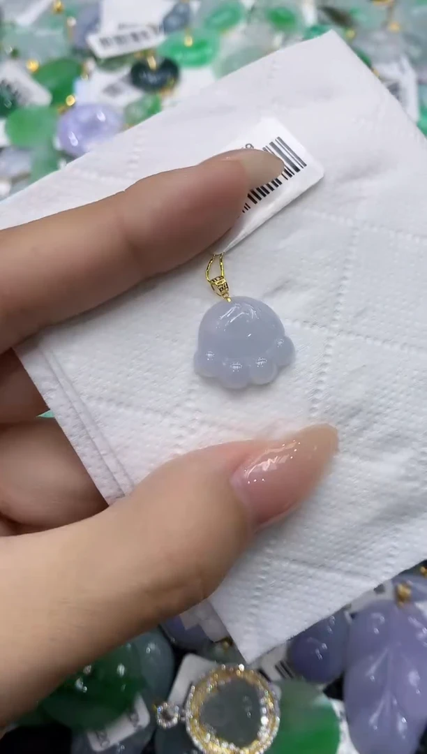 颈饰18K金镶嵌翡翠111111111111