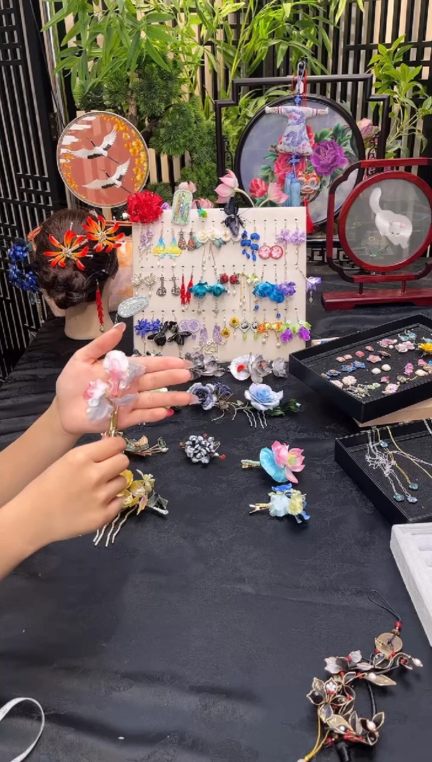 织绣?****_非遗手工苏绣饰品