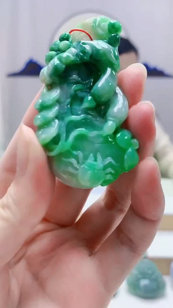 未镶嵌定制翡翠4852zm-毛货挂件10瓜