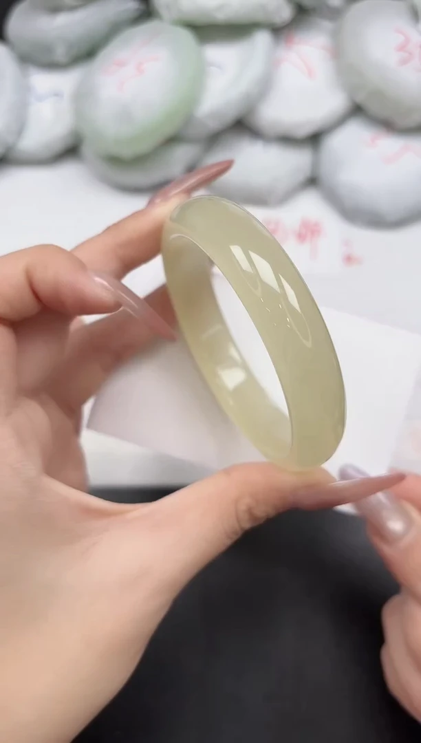 东凌女款手镯69-58.2