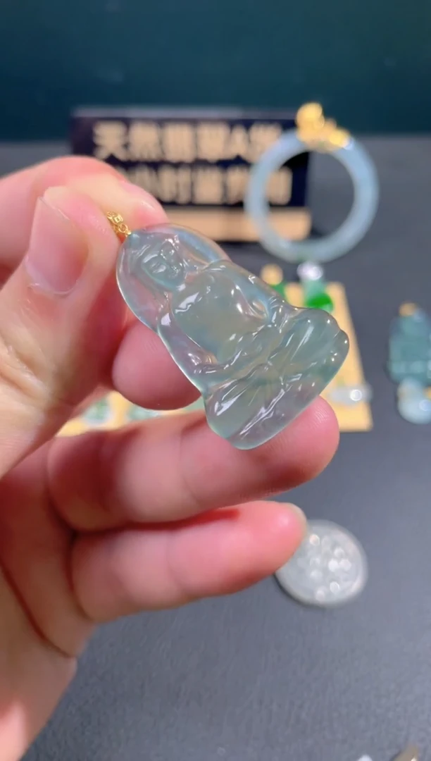 【闪购商品】翡翠颈饰18K金镶嵌翡翠