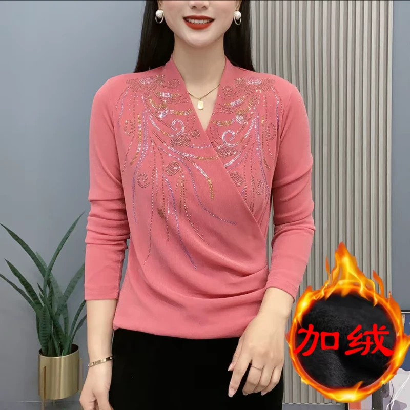 【加绒上了】秋冬款交叉领妈妈装纯色烫钻凤尾花洋气长袖百搭打底衫