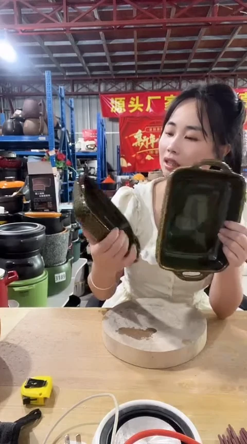 瑕疵绿色长方盘2个不可明火