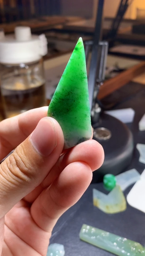 定制翡翠未镶嵌包工
