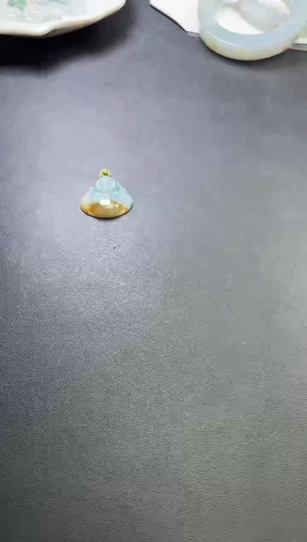 颈饰18K金镶嵌翡翠?****?佛公一个