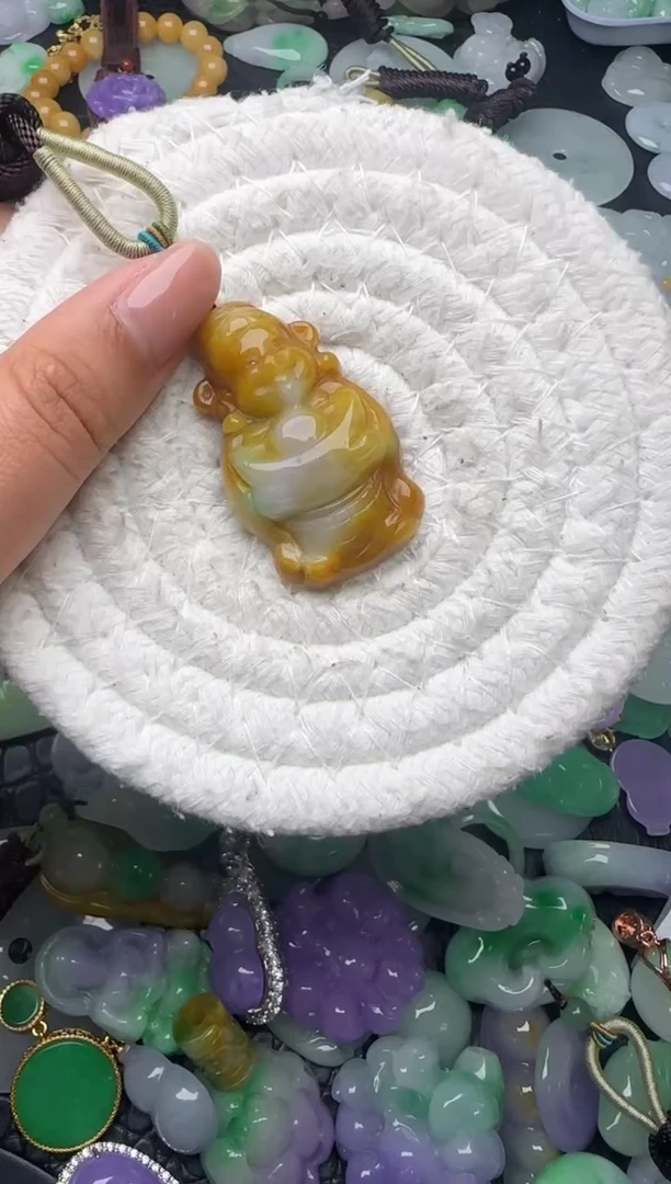 颈饰未镶嵌翡翠缅甸翡翠吊坠