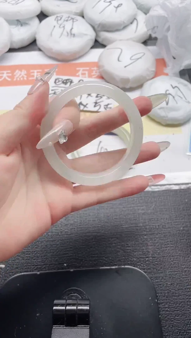 未镶嵌手镯石英质玉44-56