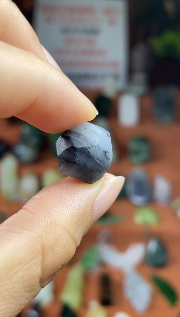 颈饰未镶嵌和田玉新疆泼墨青花随性珠带证书