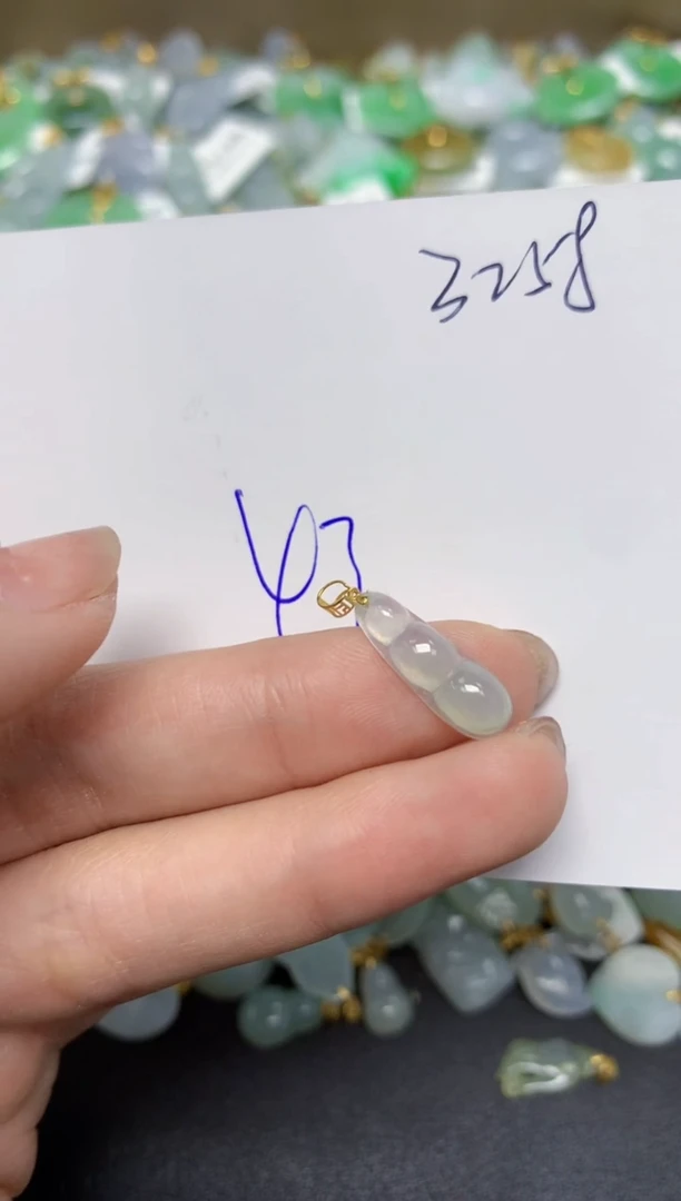 【闪购商品】翡翠颈饰18K金镶嵌 天然翡翠A货