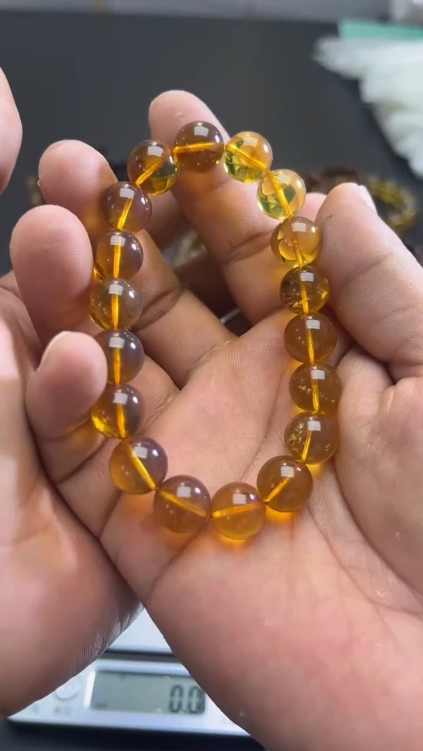 裸石琥珀未镶嵌92