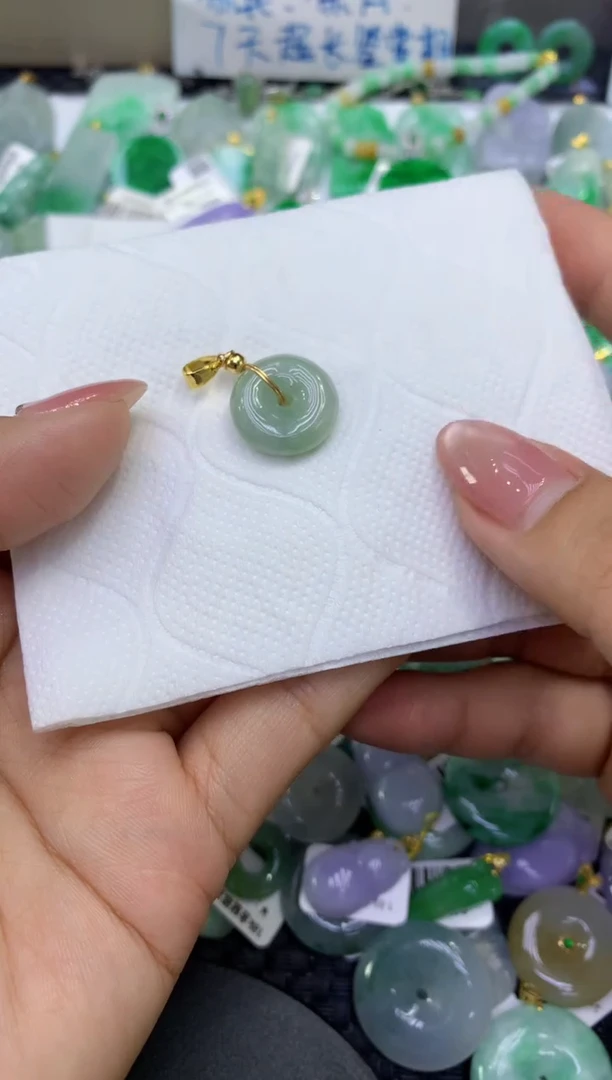 颈饰未镶嵌翡翠天然缅甸A货翡翠