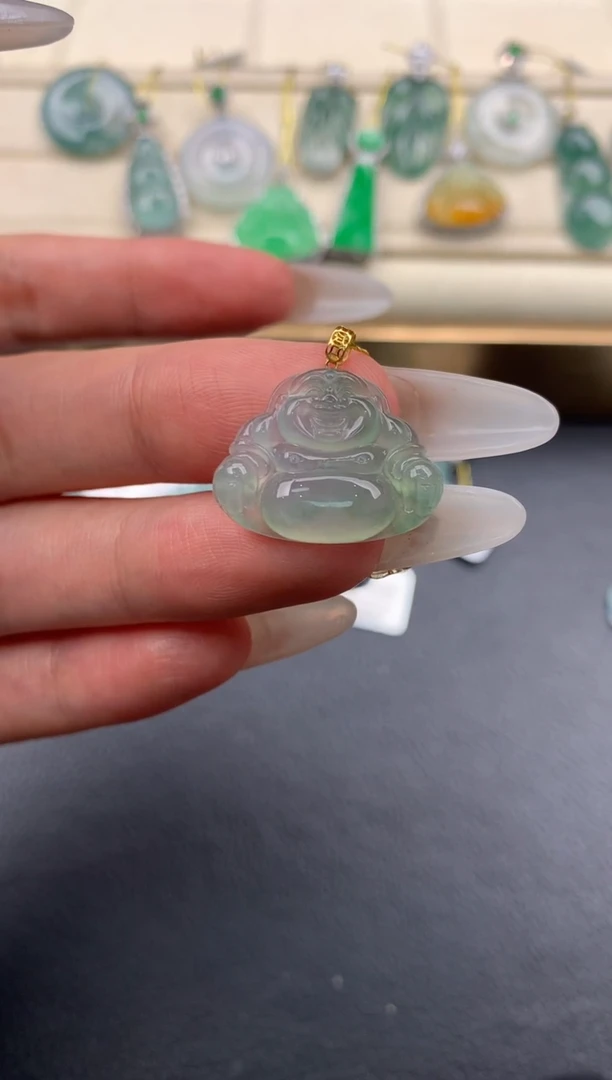 翡翠18K金镶嵌颈饰F151