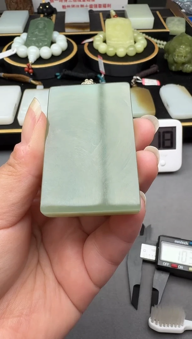 颈饰未镶嵌和田玉4