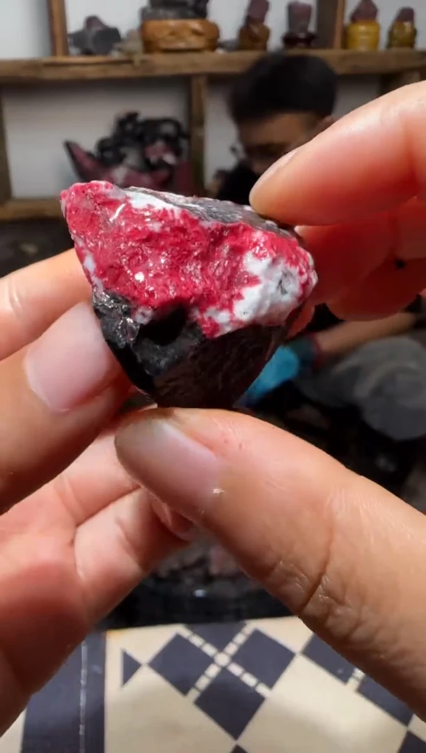 天然辰砂朱砂毛矿石7
