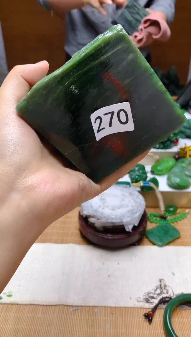 未镶嵌和田玉（碧玉）珠宝半成品1