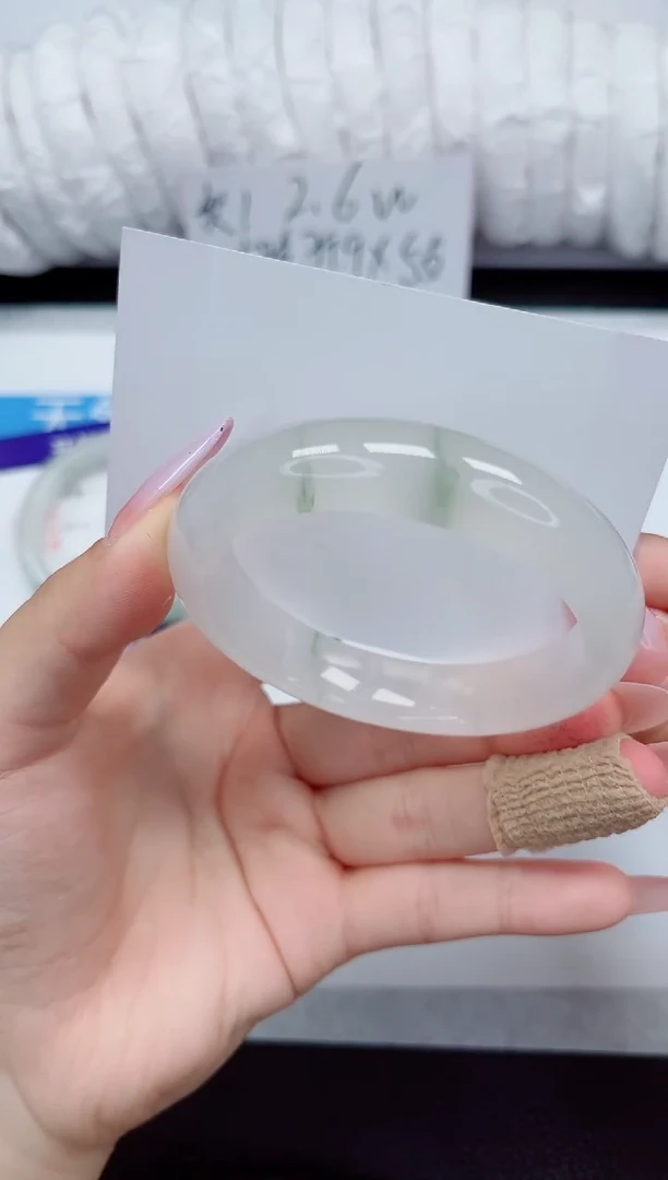 石英质玉手镯未镶嵌80-54/55