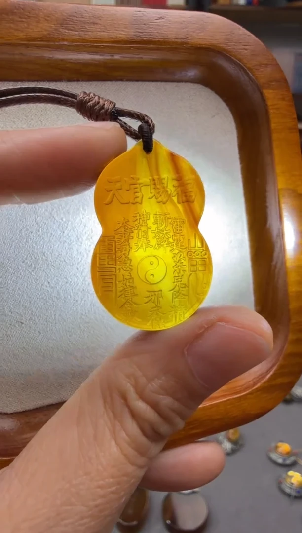 【闪购商品】未镶嵌琥珀颈饰天官赐福吊坠