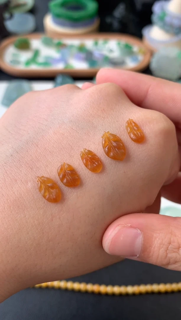 定制翡翠未镶嵌翡翠