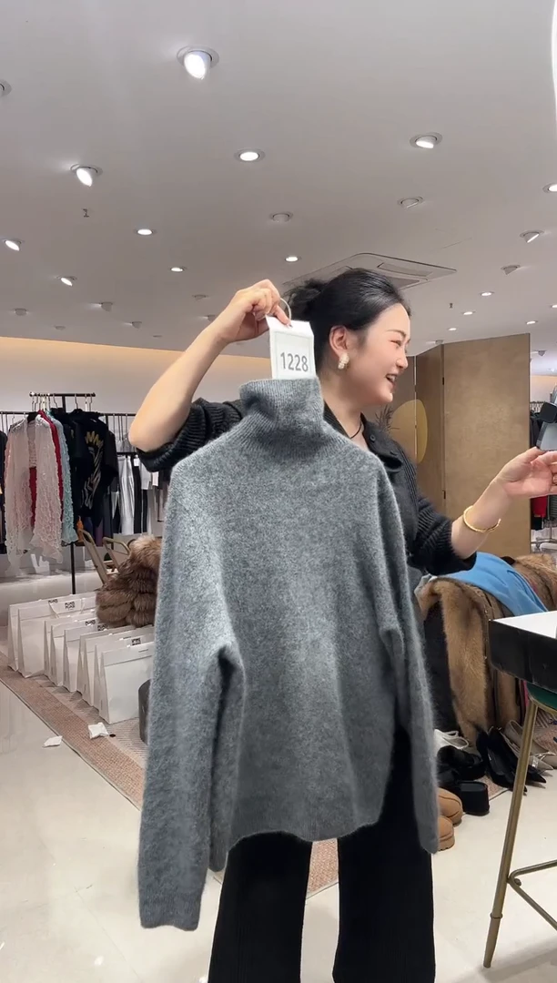 咪*编号1228高领毛衣