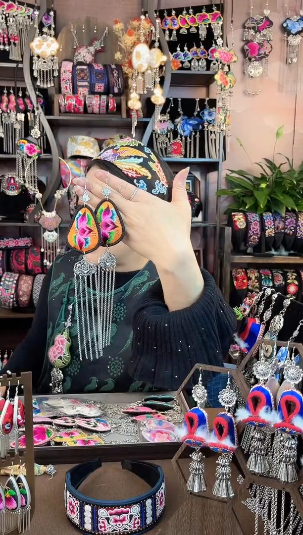 织绣民族风手工非遗老绣饰品461