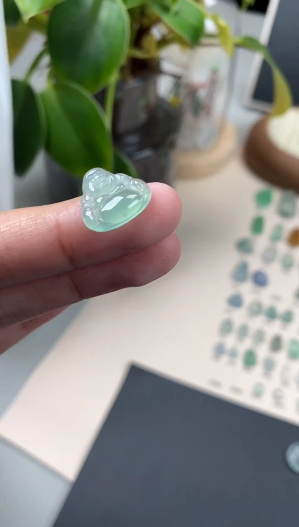 【闪购商品】翡翠颈饰未镶嵌翡翠冰种佛公