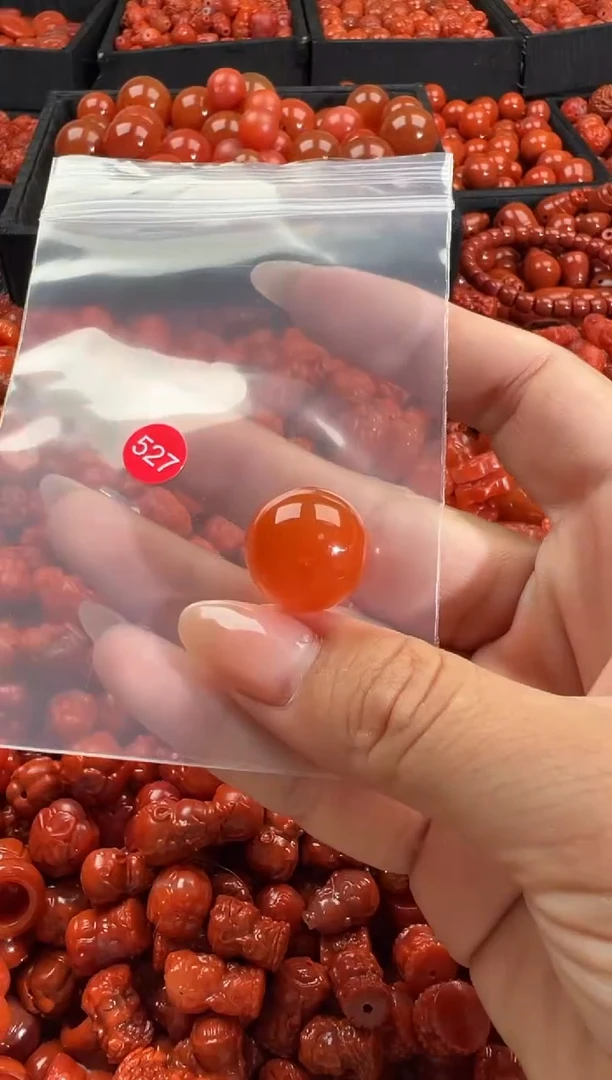 颈饰未镶嵌南红玛瑙1