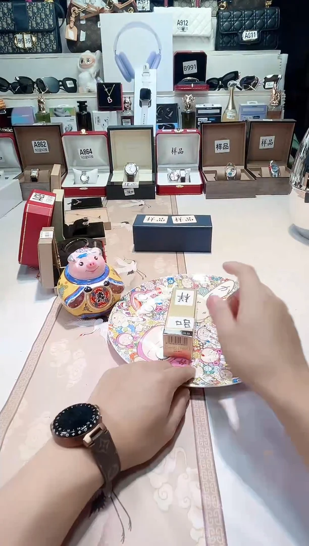 瓷片瓷器 库房到期 全部地板价@@1