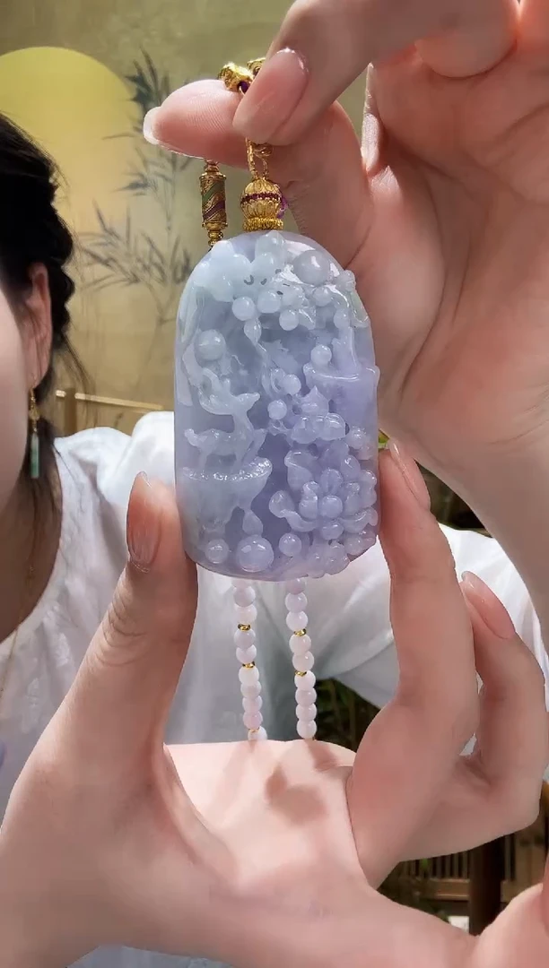 颈饰未镶嵌翡翠吊坠
