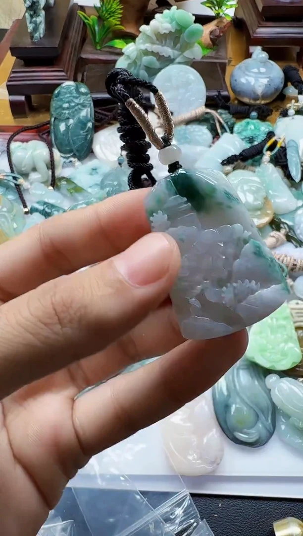 吊坠(不含链)未镶嵌翡翠1