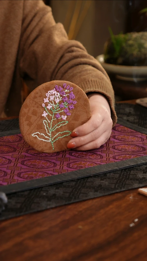 【闪购商品】织绣花卉圆形小号杯G款